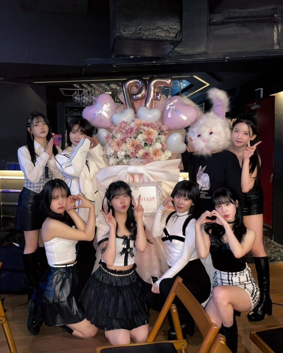 nugupromoter's tweet photo. PinkFantasy have officially finished up their last activity as 8 members and will now go on indefinite hiatus https://t.co/98m9pYWtSD