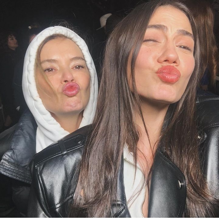 MariaGr67429100's tweet photo. #DemetÖzdemir #Lalebasar #AdımFarah https://t.co/FXkQPySUNC