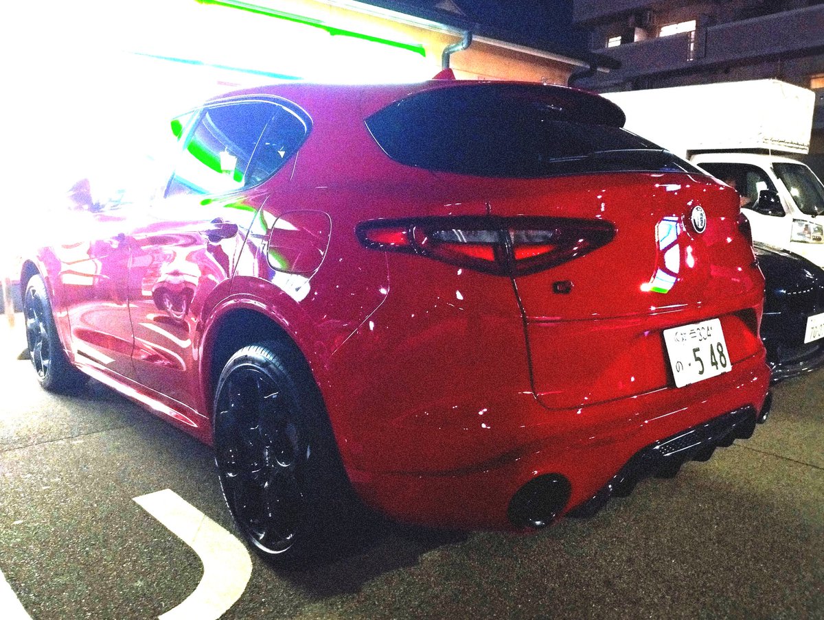 CustomEq's tweet image. Mercedes GLCではなく
BMW X3でもなく
Audi Q5でもない
Volvo XC60とも違う
そんな選択
#Alpharomeo STELVIO