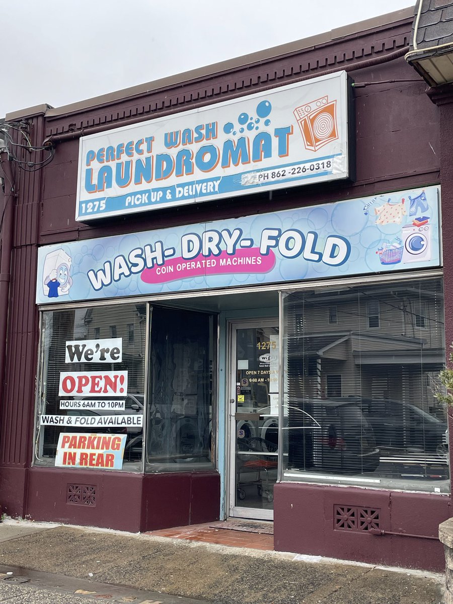 DomGadaletaMD's tweet photo. Dropped off a $100 comforter at #perfectwashlaundromat in #Bloomfield, NJ. When I picked it up it was gone. Response from ownership “someone must have taken it, we don’t secure the storage area. Next wash is on the house!”  Doubt there will be a next time. @bbb_us @ninagadaleta https://t.co/IOsBgs3Dvj