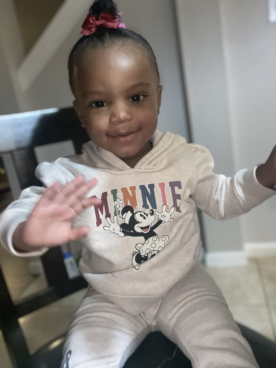 She gives me life! #MimisGirl <a href="/PUGH_PRINCIPLE/">Ronald Pugh</a>