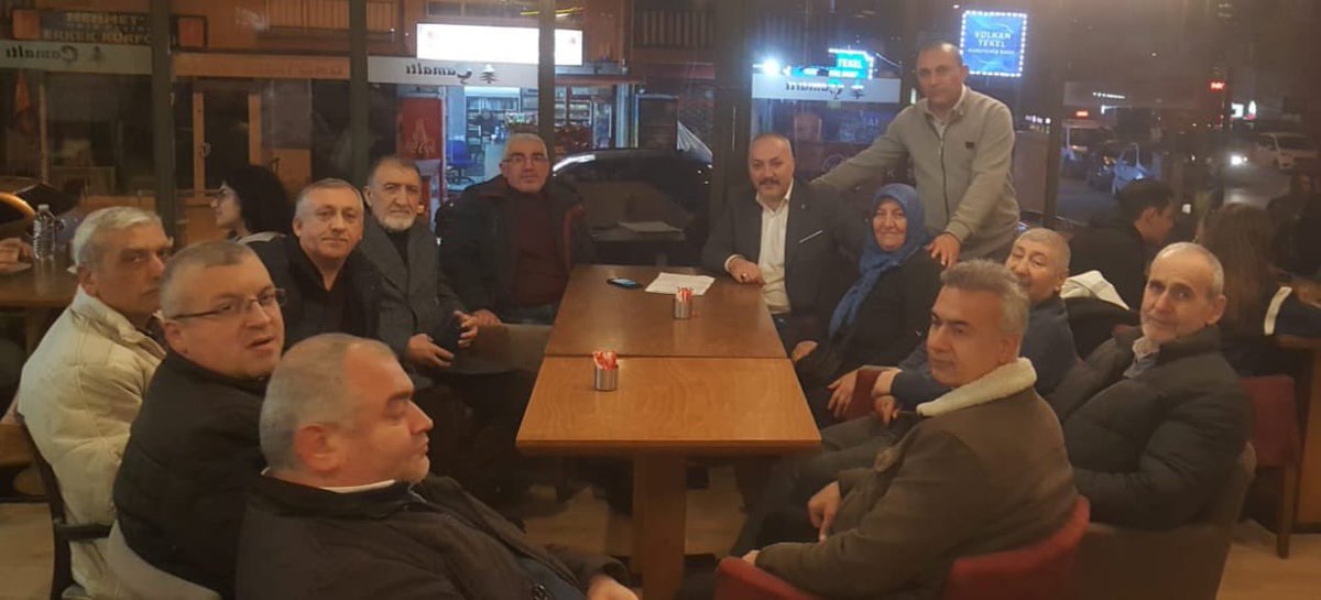 Basınevleri Mahalle teşkilatımız haftalık toplantılarını Mahalle Başkanımız Sn. Erdoğan Kılıçer başkanlığında ve Yönetim Kurulu Üyemiz Sn. <a href="/fatiherdogan_06/">Fatih Erdoğan</a> 'ın katılımlarıyla gerçekleştirilmiştir. 
Hayırlara vesile olsun. 

<a href="/RTErdogan/">Recep Tayyip Erdoğan</a> 
<a href="/hakanhanozcan/">Hakan Han ÖZCAN 🇹🇷</a> 
<a href="/AkpartiAnkara/">AK Parti Ankara</a>