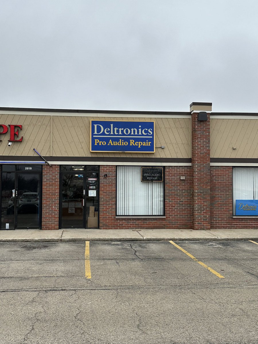 DanteTheDon's tweet photo. Just dropped off a car load of damaged cdjs, mixers, and amps at the only place we trust to repair our stuff for @FWDhospitality at my guy @Deltronics2011 Del Tronics in Woodridge, IL. The best!! Can’t recommend enough https://t.co/hTFRfgqFPM
