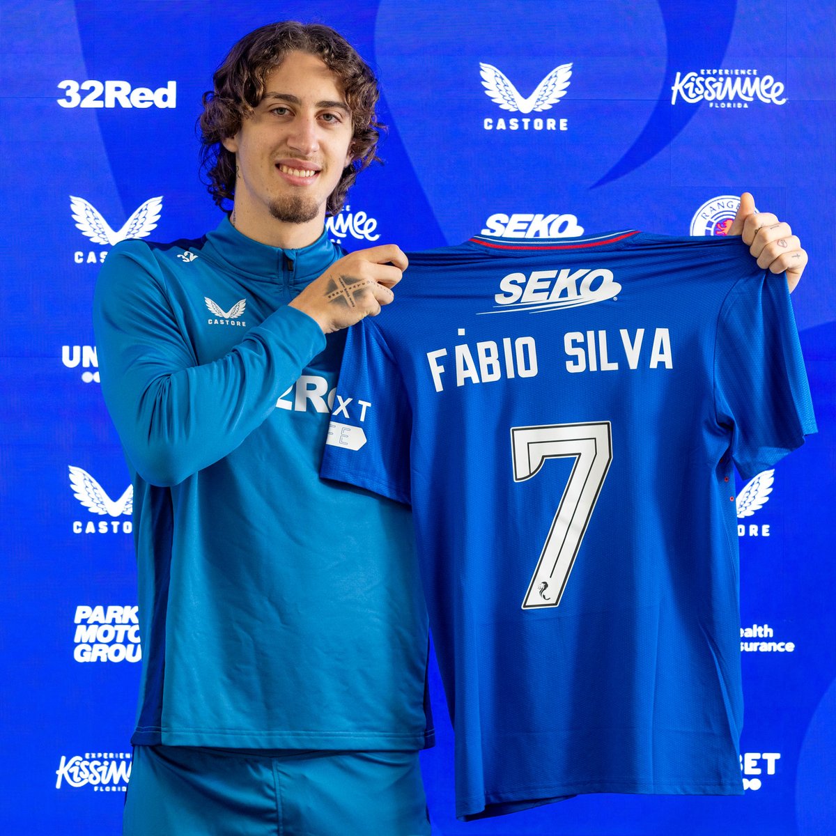 RangersFC's tweet photo. 📝 #RangersFC are today delighted to announce the loan signing of @Silva_Fabio from @Wolves to the end of the season, subject to international clearance.

All the info 👇