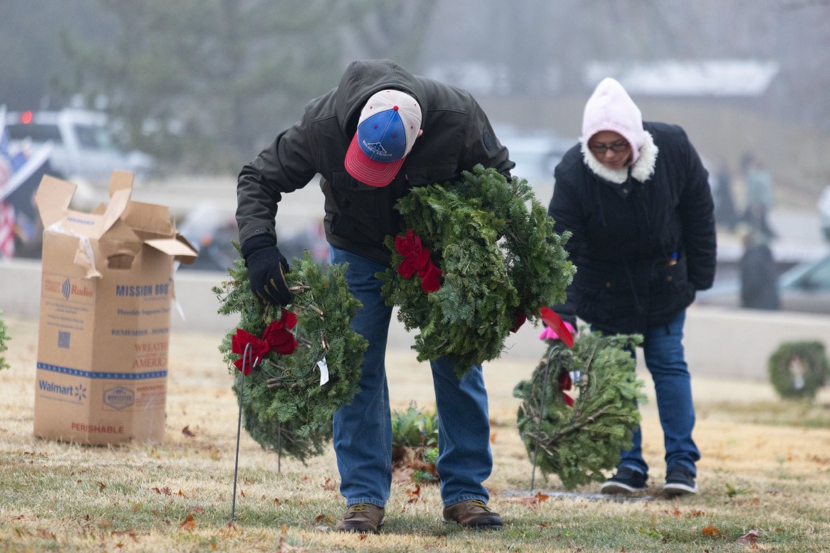 WeDriveCFI's tweet photo. CFI was honored to support National @WreathsAcross Day by delivering wreaths across the country as part of our #TrueToTheTroops program.

Read more: https://t.co/QAXLQVc1JP https://t.co/R308cS0otR