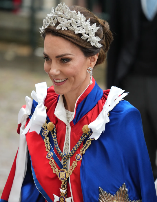Charity worker? 
The UK's publicly-funded 'princess' wore more than £159,000 worth of new clothes in 2023, including a coronation headpiece costing £32,000. And she claims to care about the poor! 
#fakeKate #MannequinKate #CostOfLivingCrisis #PassTheDuchies #AbolishTheMonarchy