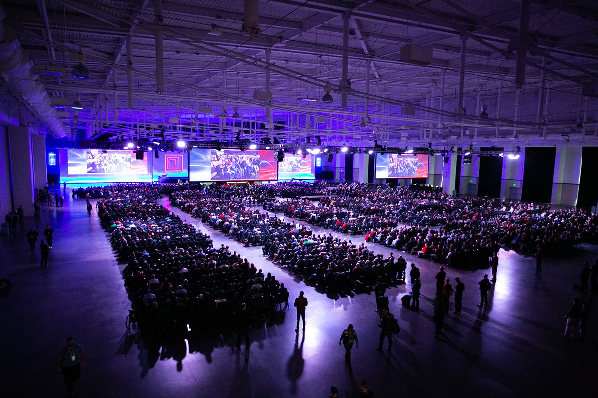 One of the best things about attending #3DEXPERIENCEWorld is meeting so many like-minded peers and other #SOLIDWORKS users to explore new areas of technology and take your skills set to the next level—all while having a great time. #3DXW24 go.3ds.com/eku