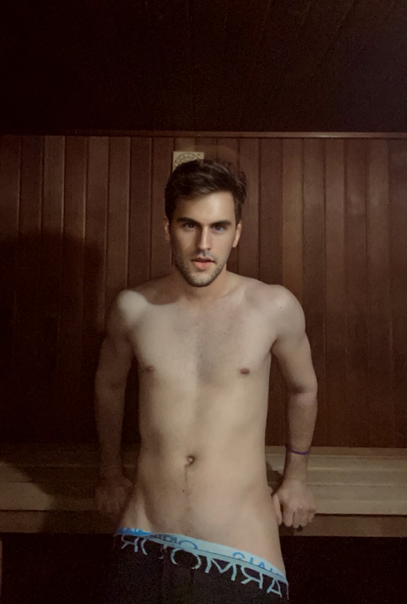 lukas712xx's tweet photo. Good evening folks 😋❤️ https://t.co/KnXkBxx2x7