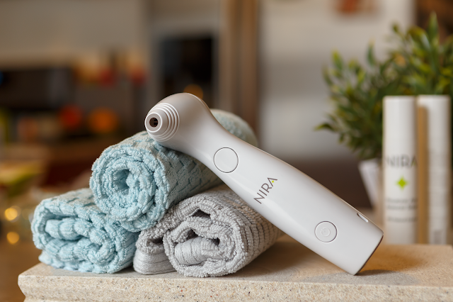 momknowsbest15's tweet photo. This is your LAST CHANCE for 20% OFF NIRA Pro Laser! The world’s first &amp; only painless at-home laser to reduce wrinkles. Save 20% with code MOMKNOWSBEST10 - https://t.co/oAcATreHia #nirafaciallaser #nira #niracouponcode #faciallaser #antiageing #bestbeautytreatment https://t.co/msuufaxSMB