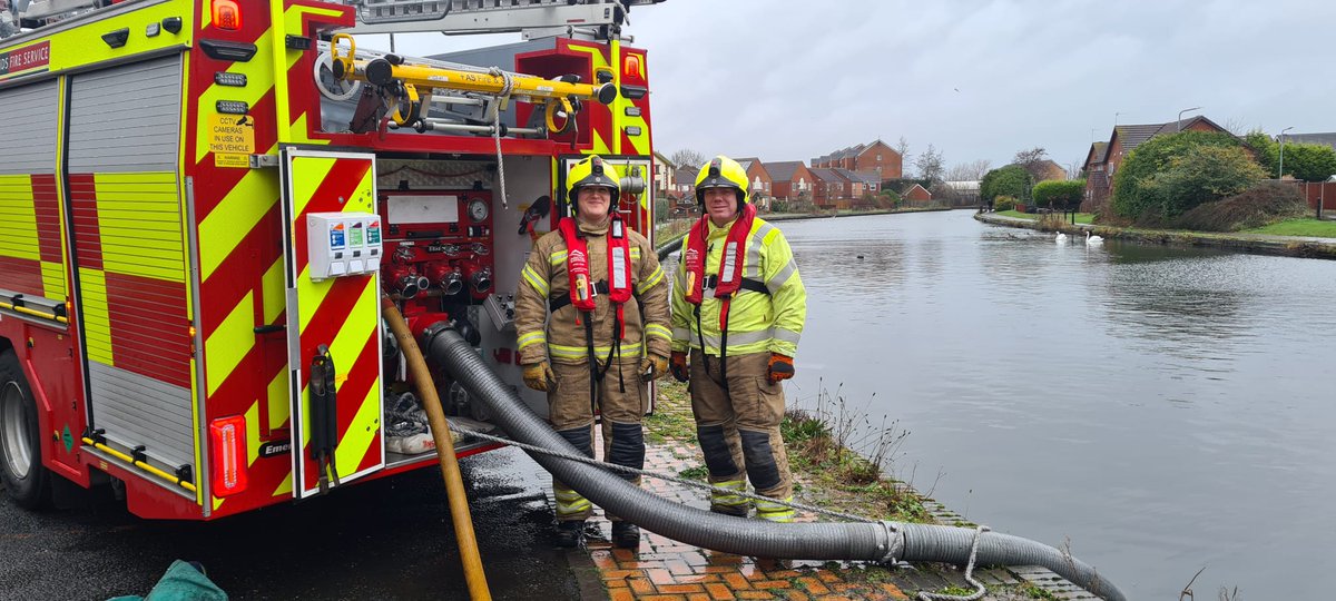 White watch training on open water pumping with our trainee FF. Always developing and keeping skills up.#wearewmfs #smethwick #training