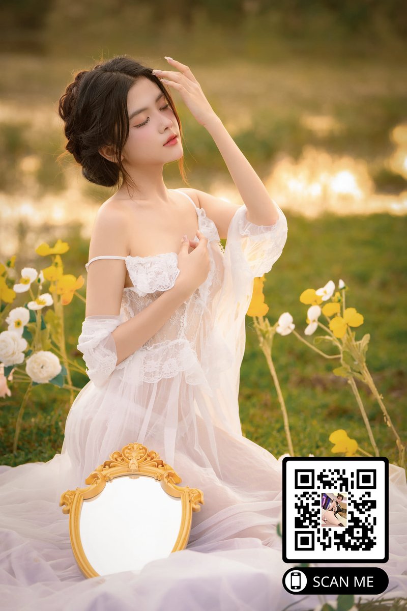 "Friendship blooms like a flower! Let's nurture it together and watch it blossom."
qrco.de/bdgP3t