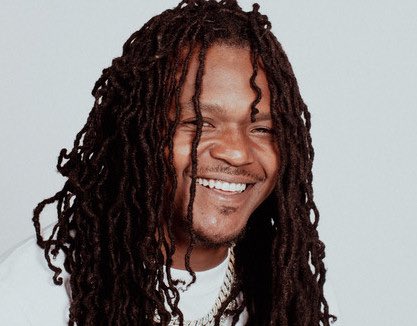 gloxxexi's tweet image. let’s settle this 

who makes the best music here ?