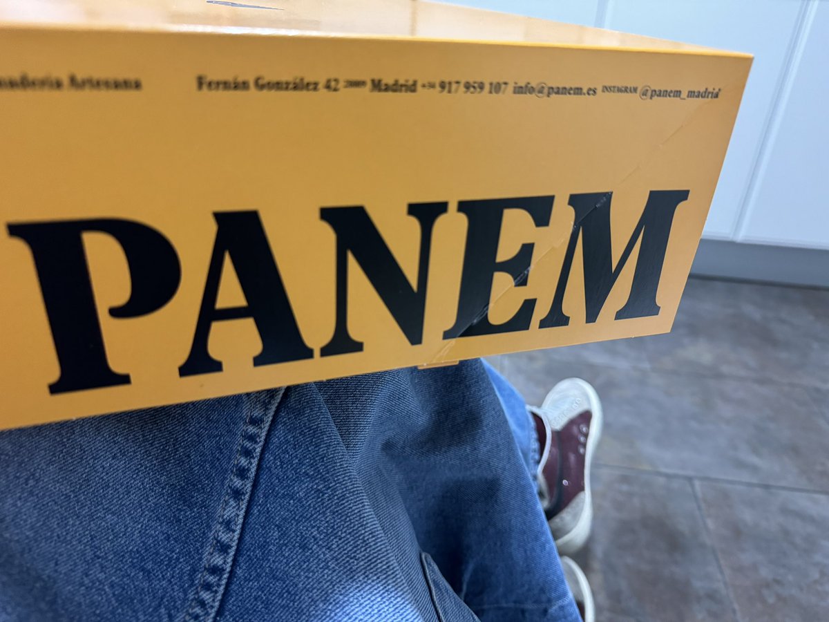 lahermanasol's tweet image. Roscón de postre para la cena.
#elmejor