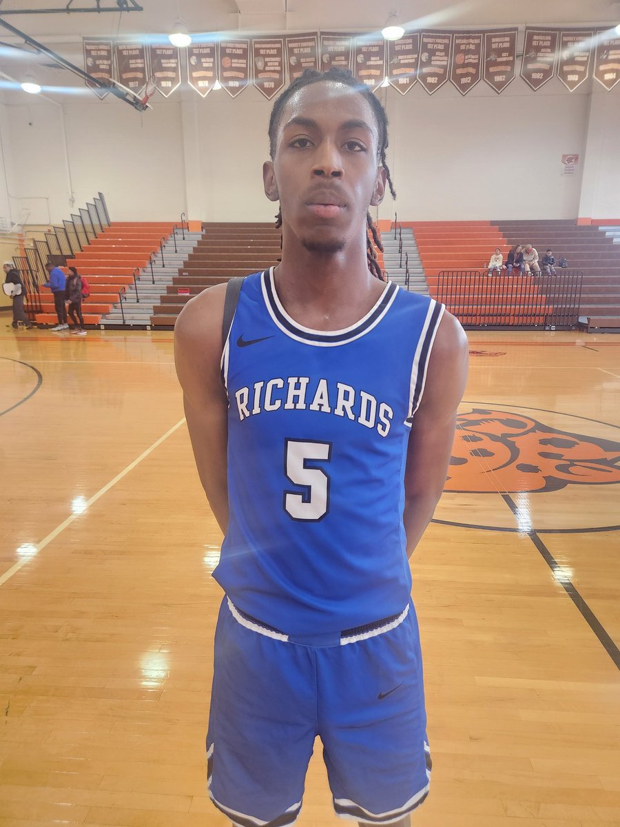 Championship Bracket 

Richards 72
Ogden 68 

David Thomas 25 pts