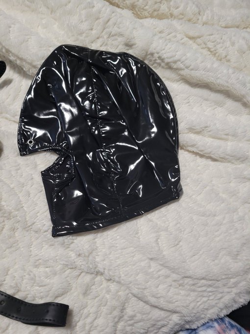 Two new toys arrived https://t.co/RTGqhdFClY<a href="/tag/bondage"class="tags"><span>#bondage</span></a><a href="/tag/chubby"class="tags"><span>#chubby</span></a><a href="/tag/bodyharness"class="tags"><span>#bodyharness</span></a><a href="/tag/gaybondage"class="tags"><span>#gaybondage</span></a><a href="/tag/bo"class="tags"><span>#bo</span></a>