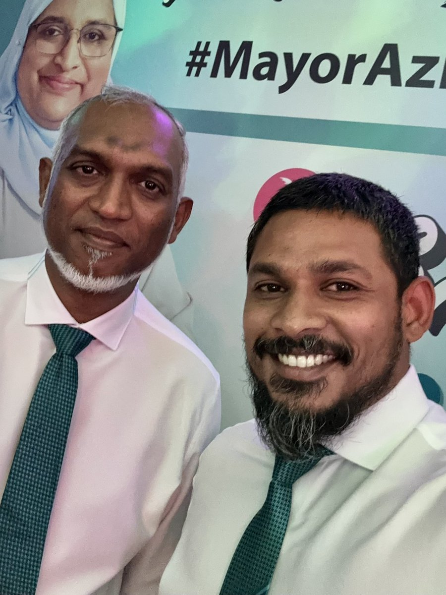 Imranlathyf's tweet photo. بِسْمِ اللهِ الرَّحْمٰنِ الرَّحِيْمِ
for a new beginning
#TeamMuizzu
#DhiveheengeRaajje https://t.co/965vZ3MuEE