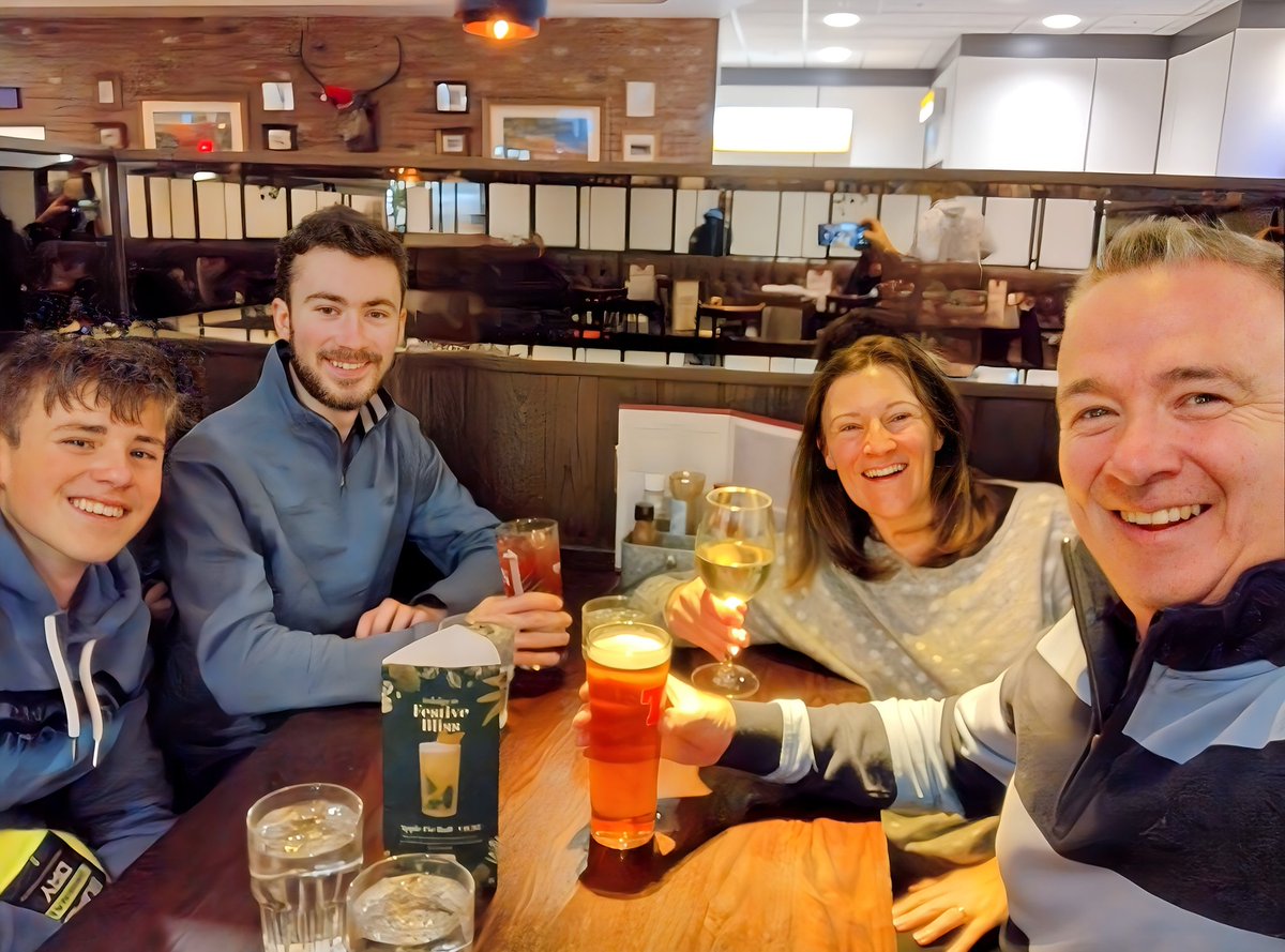 stewbentley's tweet photo. Off to Paris 🇫🇷🗼 https://t.co/TtLfGZ8VrB