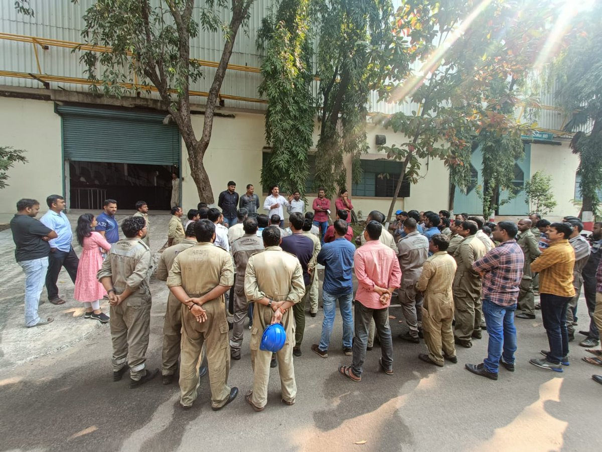 gensecbpms's tweet photo. As the Part of Membership Verification, awareness meeting taken by Sri Sagar ji in INC MAZDOOR SANGH.
#BMSKENDRA
#MEMBERSHIP_VERIFICATION
#AWERNESS_MEETING https://t.co/lNADKxCDqf