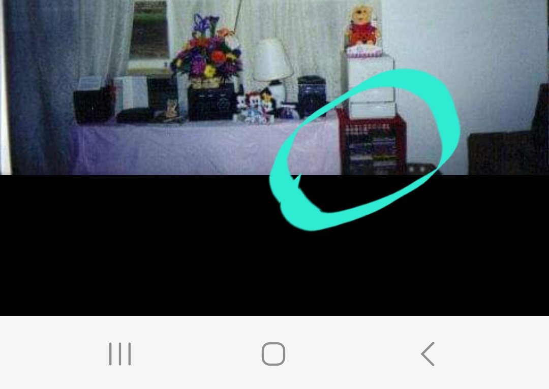 1FUi_'s tweet image. Here&apos;s mine circa 2000 my first place in Tow, TX cost $80 a month - under that pink dollar store table cloth are more #milkcrates 
#GenX