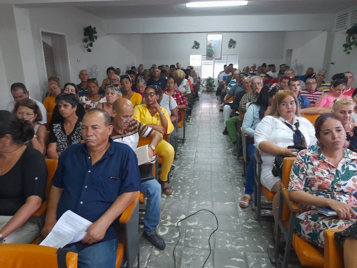 Se presenta en la X  Sesión Ordinaria de la Asamblea Municipal del #PoderPopular de #Cabaiguán en su  XVIII Período de Mandato el Informe del Consejo de la Administración para la aprobación del Plan Económico y el Presupuesto del Estado para el año 2024. 
#EstaEsLaRevolución