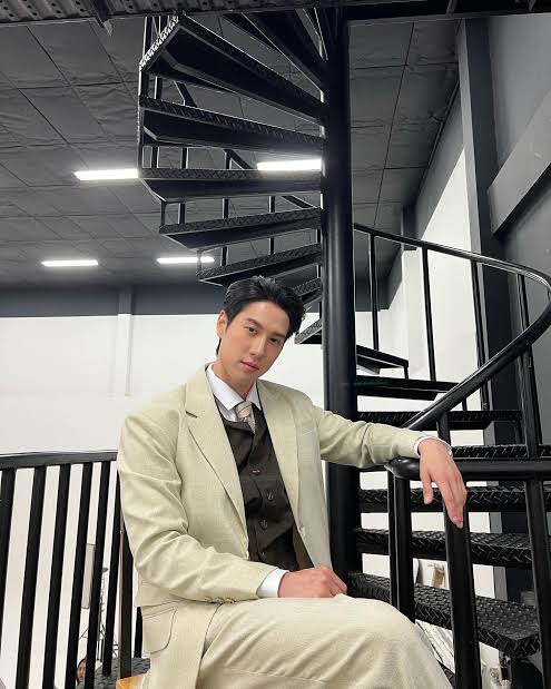 rapp05_'s tweet photo. [few tweets AU]
#BrightNonkul https://t.co/KDnqexmjrp