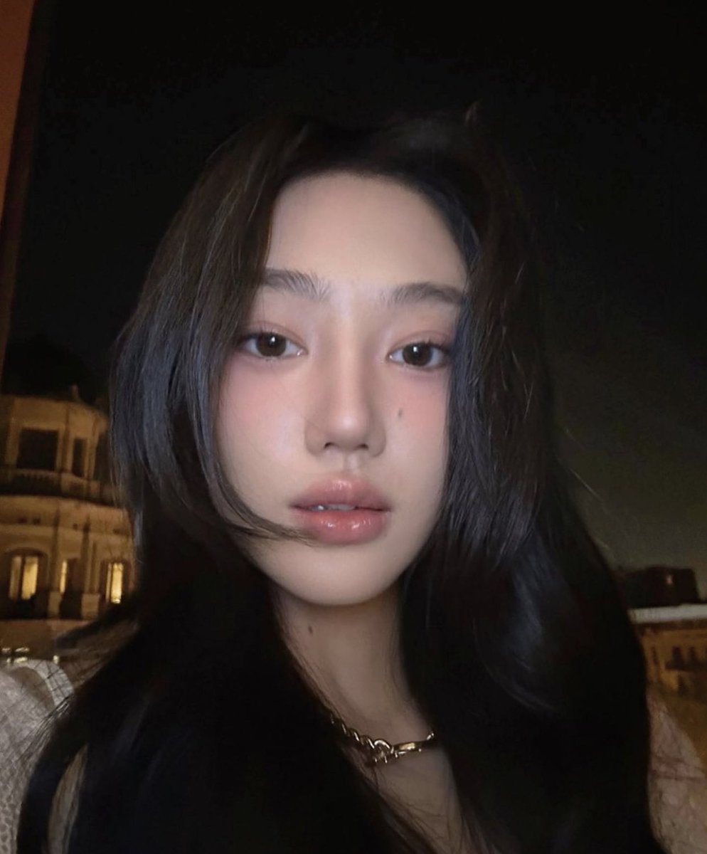 JLI4_M's tweet photo. cherche recherche rpl rpdm 

loin d'être nouvelle ici, je reviens après une longue pause afin de retrouver une tl sympa, me faire des potes et pourquoi pas trouver des liens! venez dm, je ne mords pas! 

♡ pour un follow
↻ pour la visibilité. https://t.co/0FSozoWKVG