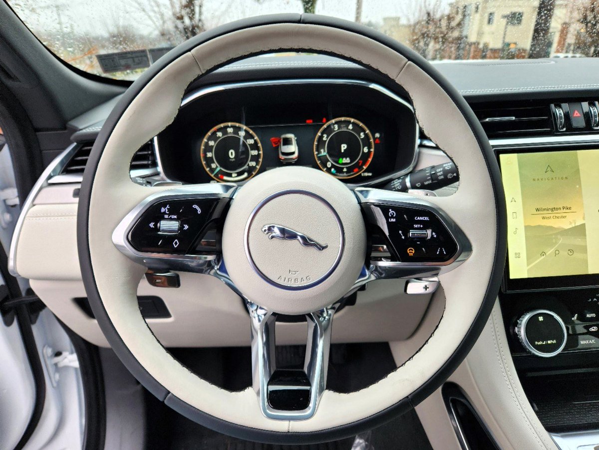 JLRwestchester's tweet image. Rainy days are a whole lot better in the new 2024 Jaguar F-PACE P250 🌧

In beautiful Ostuni Pearl White Metallic, this #JaguarFPace is well-equipped and ready to make any gloomy day brighter.

MSRP: $65,518
Stock Number: J24006