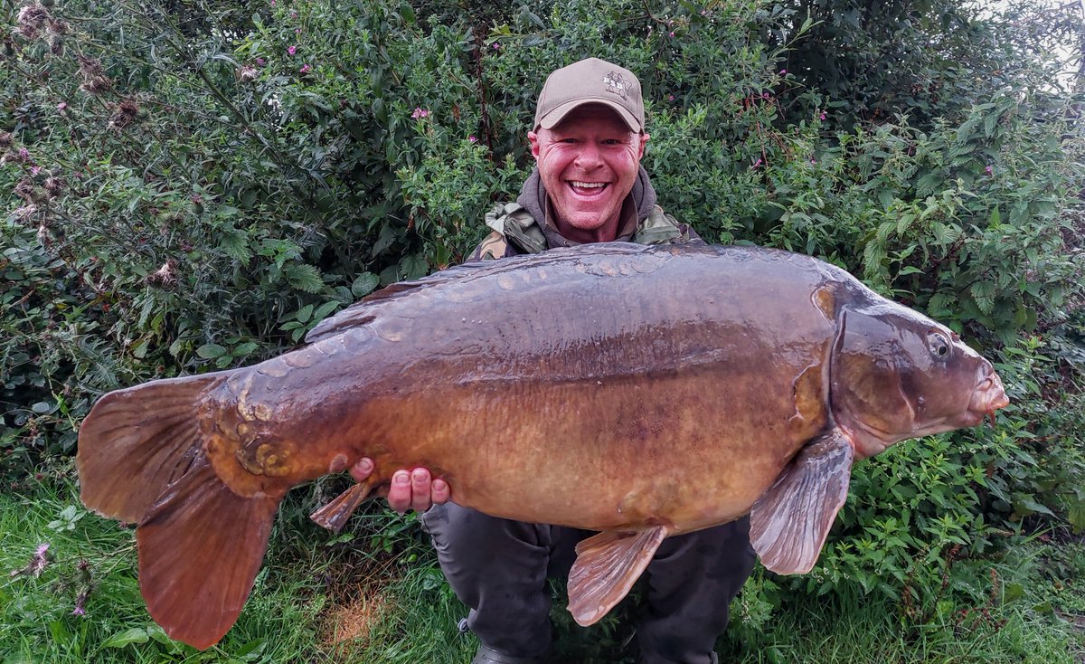 MarcTwaite's tweet photo. Mega Dark one from Mill "Squirrel" Lane Yateley!!
38.14 called Little Pac same Fresh SS4 Candy adding Pellet & Ocean Sludge
When You Know You Know
Keep Smiling 😃
@PukkaSquirrelB
https://t.co/Kn0ZdEqeaX
#PSB
#SecretSmurf
#MegaOne
#Pukka https://t.co/TNWEgXC3cb