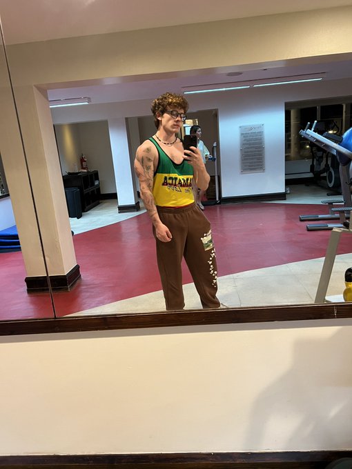 Working out in Jamaica felt great https://t.co/r7xpJOLSCW