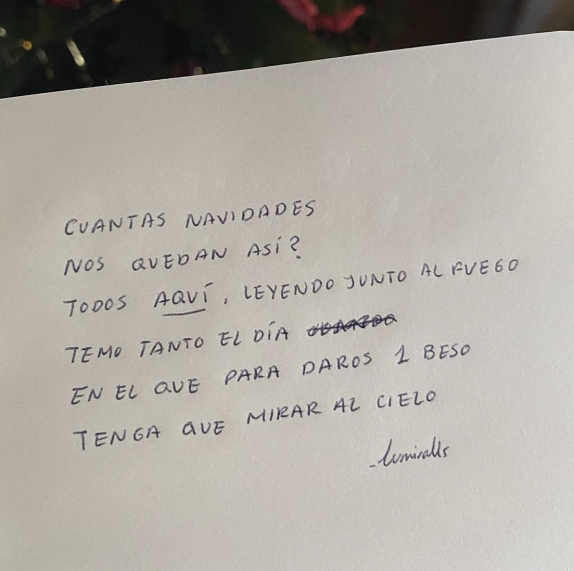 Saraherh's tweet photo. 1 beso al cielo ✨ 

lumiralls ✍🏼 https://t.co/DlCSez7xXI