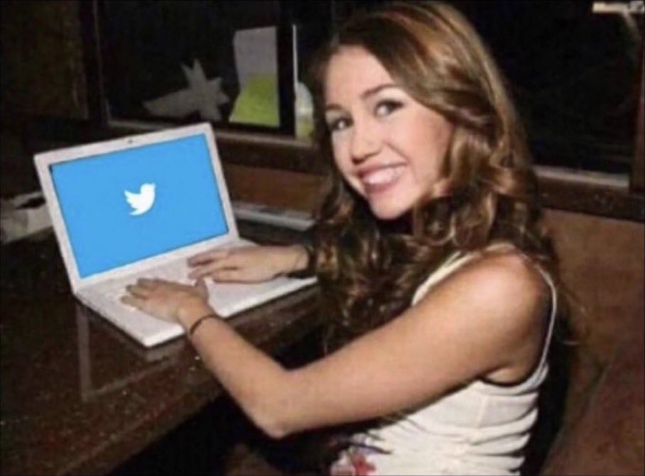Noor ✭ tweet media