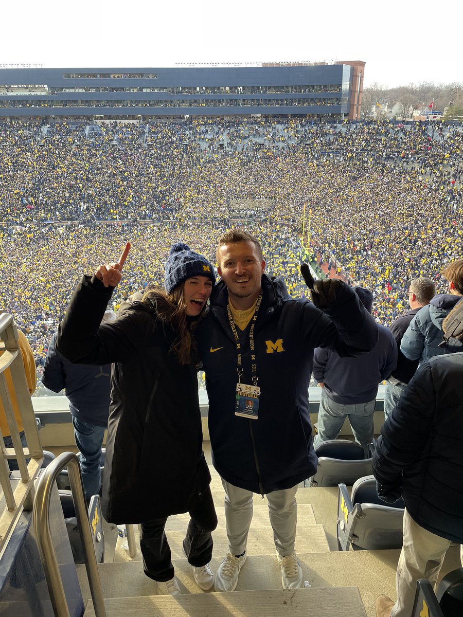 CamJHWalker's tweet photo. Another trip around the sun…

Married the love of my life, traveled the globe, watched an ungodly amount of college football, and spent my time w/ the people (and puppy) I love.

I am more blessed than I’ll ever possibly deserve. https://t.co/GNIk46443T