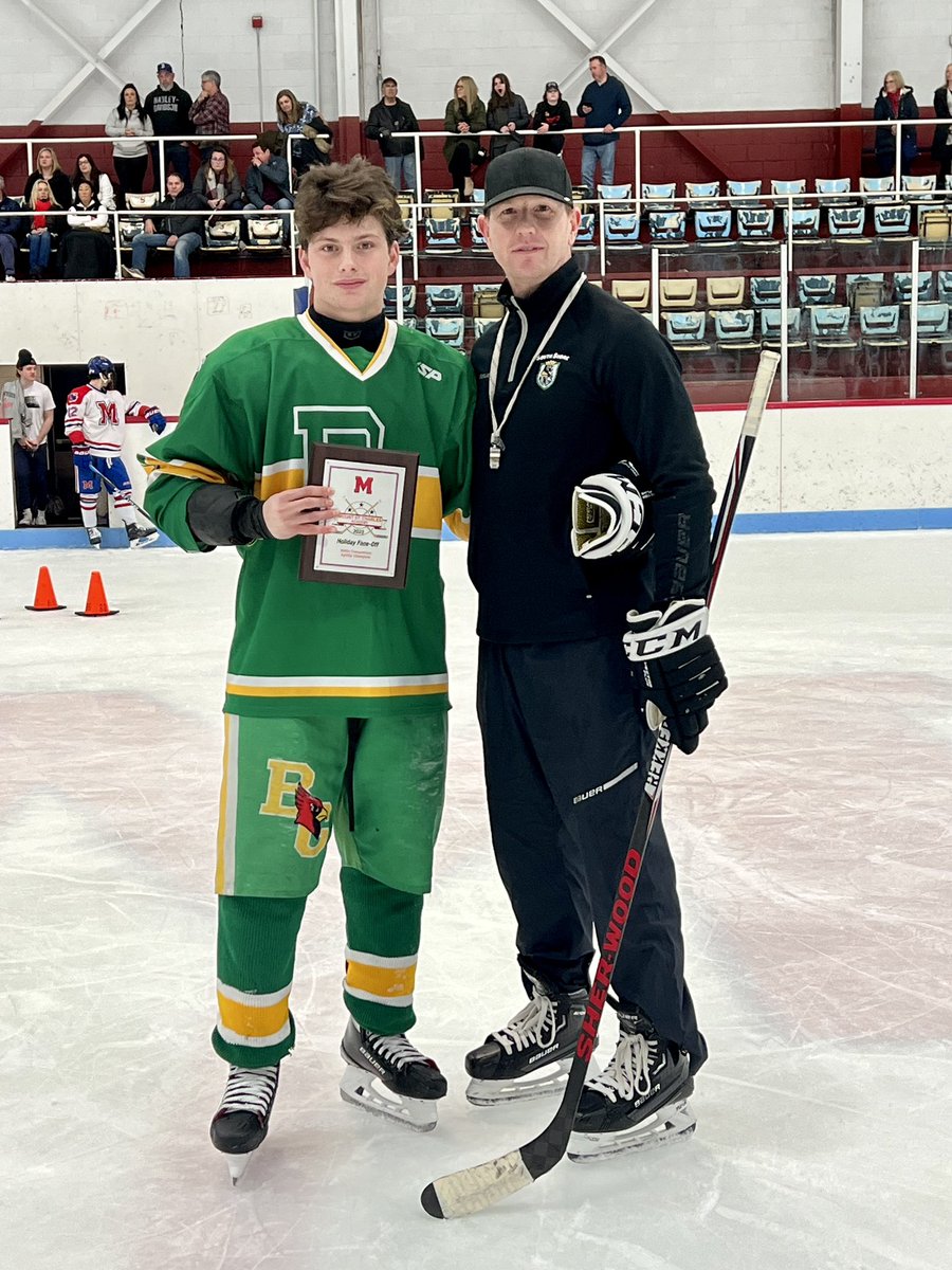 MSCHldyFaceOff's tweet photo. Caleb Yeung (@bg_hockey) wins Agility! https://t.co/bmLbIGGbVW