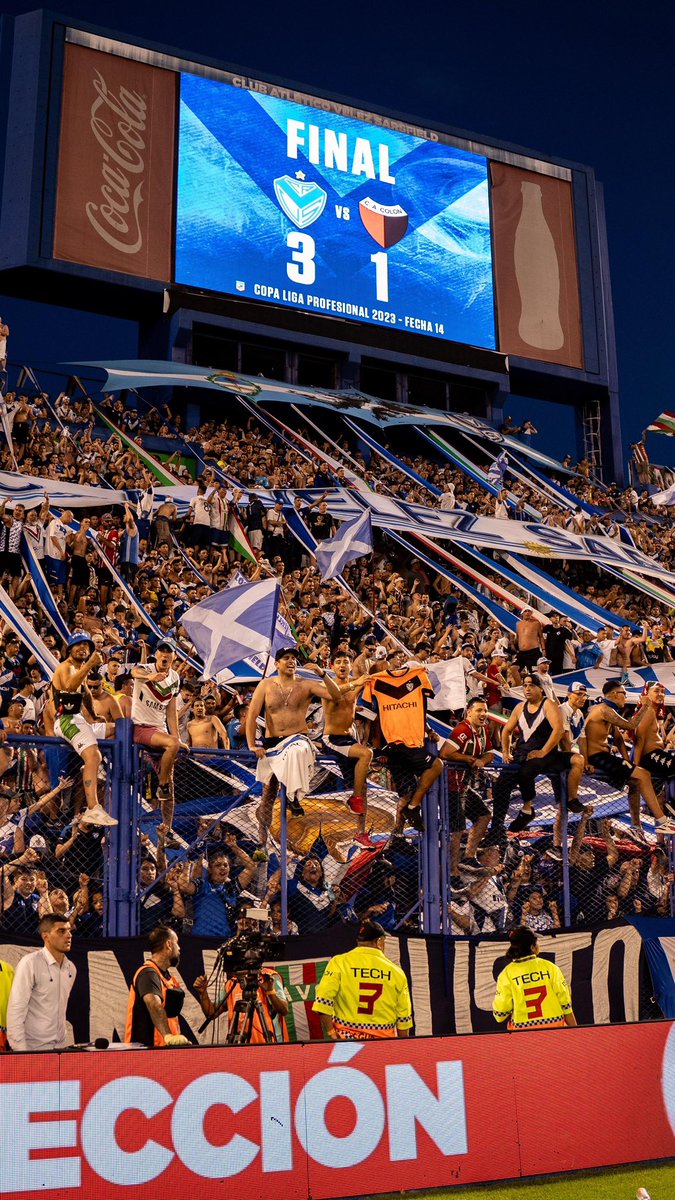 FutbolRetroAr's tweet photo. 📸 Gente les dejo un HILO de fondos de pantalla de Vélez de este año para que usen en el celu que están piola.

Denle ❤️ y 🔄 así llega a más fortineros. https://t.co/UgY2AQU59m