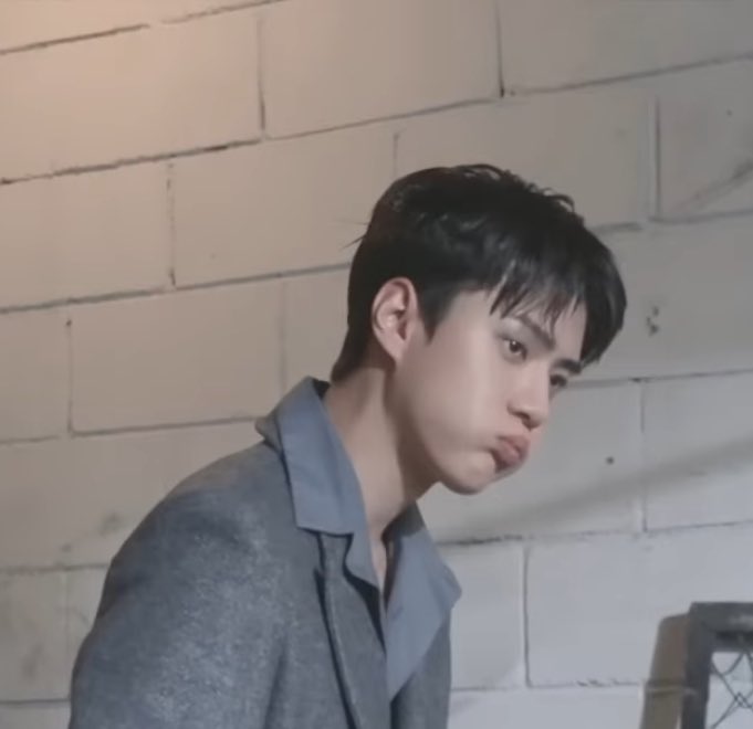lilsehuun's tweet photo. سهون برای سربازی خیلی کوچکه لطفا پسش بدین

@weareoneEXO https://t.co/T3Fp2dYcQa