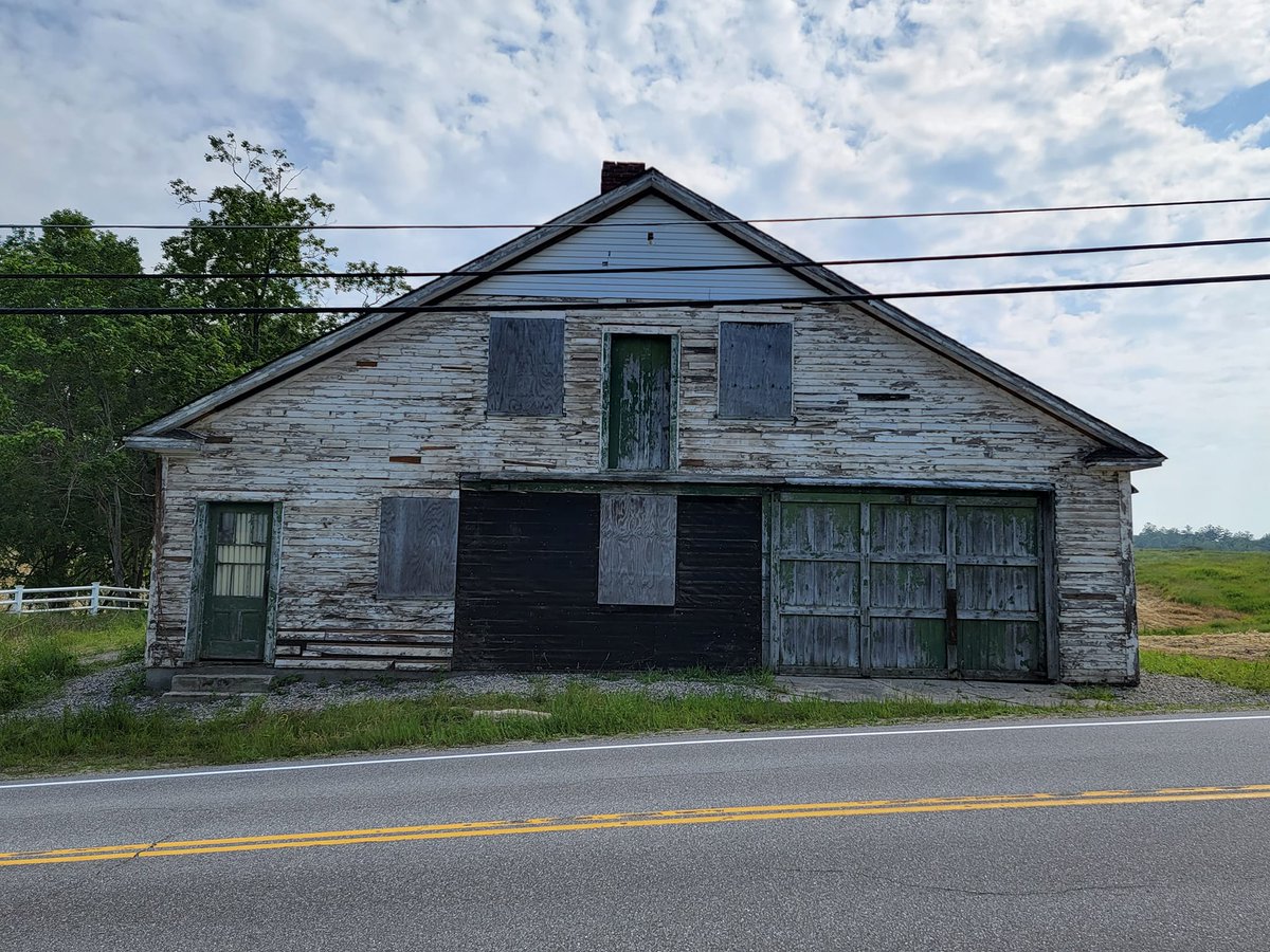 AlpineBoston's tweet image. The White Barn in Hollis, NH is coming along! Some before and after shots to highlight the dramatic change from earlier this year. Most recent improvement: new doors! Thank you for trusting us with this special project, Hollis Heritage Commission.