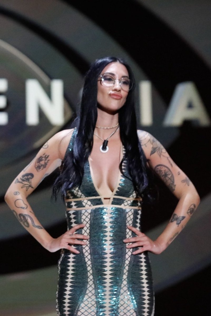 Adrigmzz_'s tweet image. Naomi hundiendo al programa y la fake carpeta nada más empezar es un SI.
@naomisuperasens TE AMO COÑO
#ghvipdbtfinal #naomiganadora