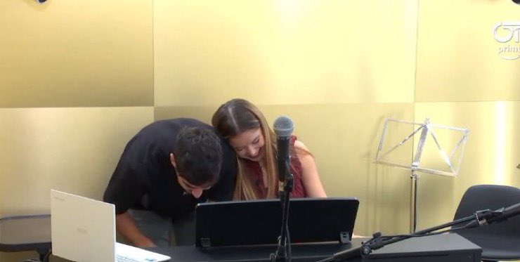 Lucia5032's tweet photo. Ellos y el piano #AlmendrasPower #RepescaDenna #OTDirecto28D https://t.co/r0uuJLq7G6