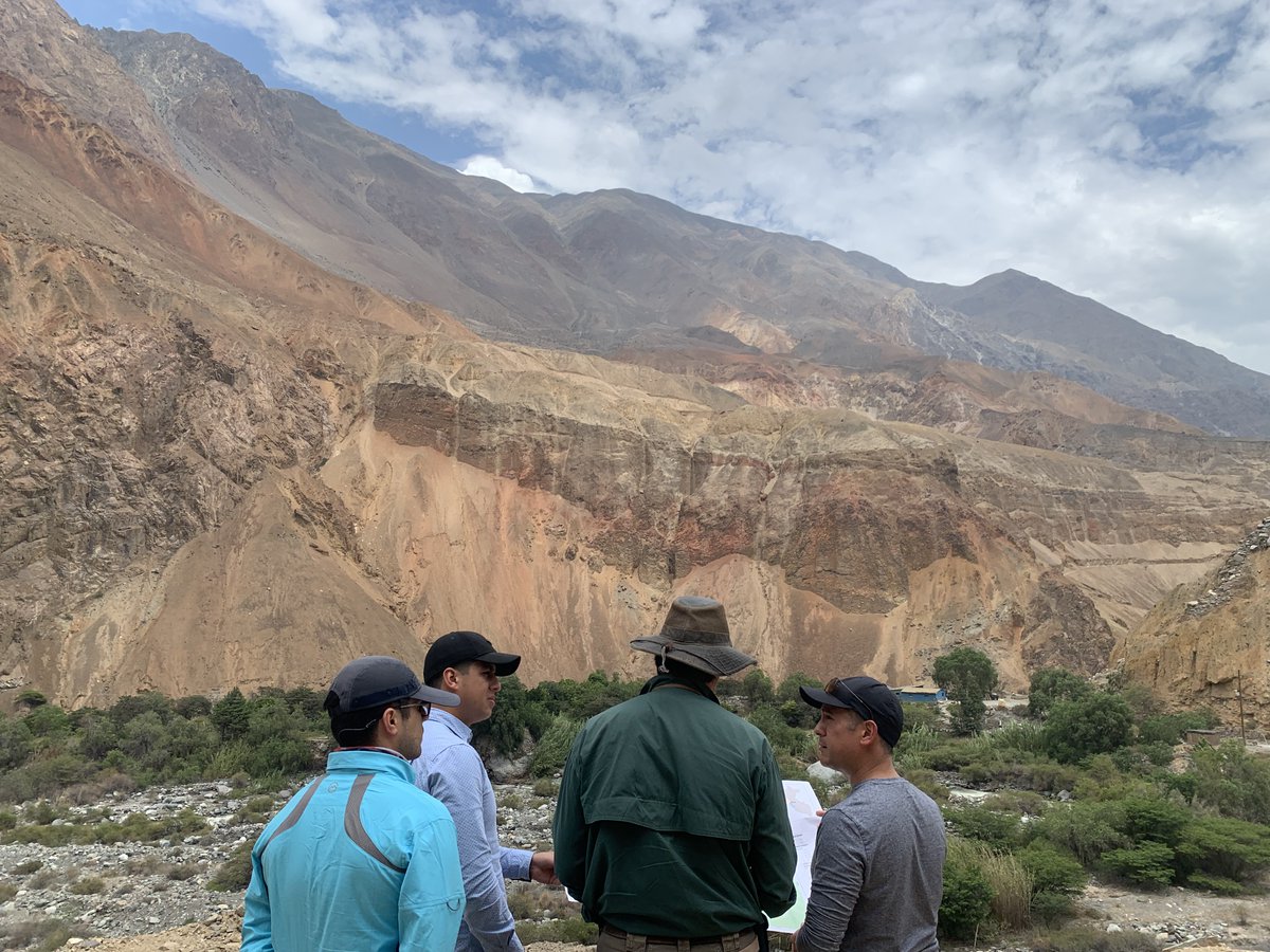 CopperE29's tweet photo. With copper prices nearing a half-year high, Element 29 Resources recently hosted an analyst site visit to its Elida copper deposit in west-central Peru. 
Learn more about Elida’s large resource at https://t.co/eD4sCuzonL
#ECU #EMTRF
#criticalminerals #coppermining #copper https://t.co/Mx7BkdnzDU