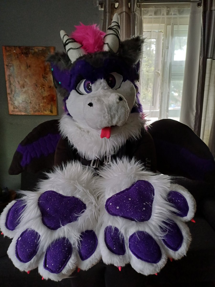 UndeadKCreation's tweet photo. @JaidenAnimation Hi hi! Im a small maker with reasonable prices! Id love to work with you ^^ Curious what you have in mind! https://t.co/HlifBcbvlE