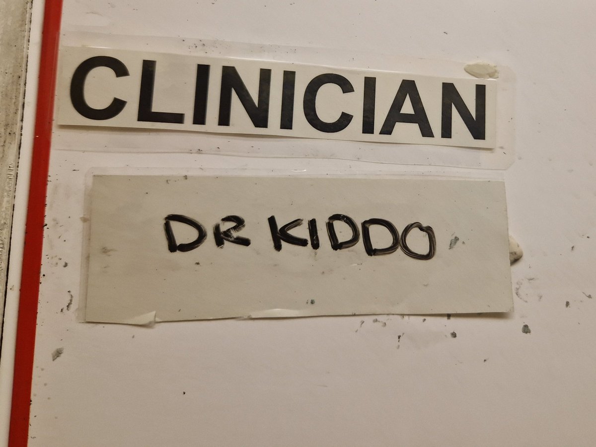 At least I had a clinic room with my name on it? 🫠🤔😂

#MedTwitter