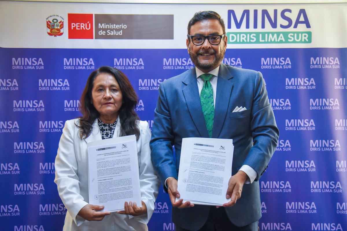 DIRISLimaSur's tweet photo. ➡️ Con el fin de mejorar los índices de detección temprana y el acceso a la atención medica correspondiente para los tipos de cáncer más frecuentes, la Diris Lima Sur y Asociación By People firmaron un convenio interinstitucional. https://t.co/2Ne8OOd0SM