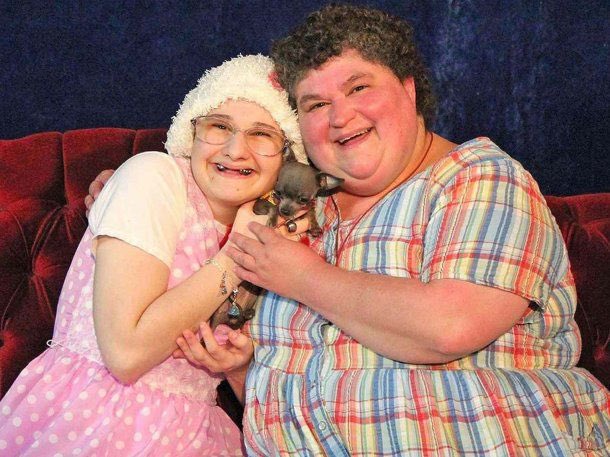 "El caso de Gypsy Rose Blanchard nos sumerge en una historia de engaños, manipulación y un oscuro secreto familiar."

Abro hilo 🧵