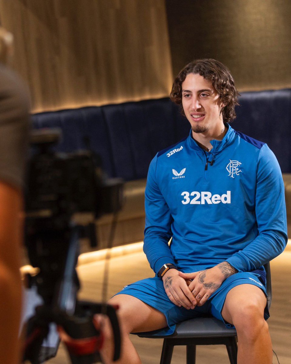 fabio_silva's tweet photo. New club and new home!
It is truly a pleasure for me to play for Rangers and I hope to celebrate many victories together.🏆
Come on #RangersFC 💙 https://t.co/UimH7eC07O