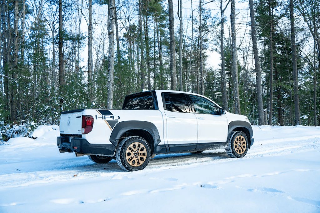 Making Rugged look good #Ridgeline 🏁

#Honda #HondaRidgeline #DreamTruck #TruckLife #WinterTruck #WinterGetaway #WinterDrives #SnowDay #SnowTruck #FamilySizeTruck #FamilyTruck #TruckLifestyle