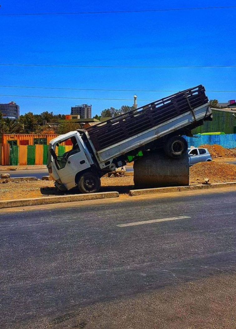 Tekle180's tweet photo. @IamMzilikazi https://t.co/Q8irc8IiaD