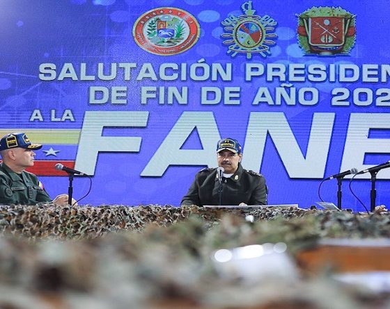 Venezuela realiza ejercicio militar “General Domingo Antonio Sifontes” en Paria: Foto: VTV 

Con el objetivo de afinar el apresto operacional de la Fuerza Armada Nacional Bolivariana, el… dlvr.it/T0jMPn <a href="/DCabellor/">Diosdado Cabello R</a> <a href="/NicolasMaduro/">Nicolás Maduro</a> #PSUV #VENEZUELA #INDEPEMDENCIA