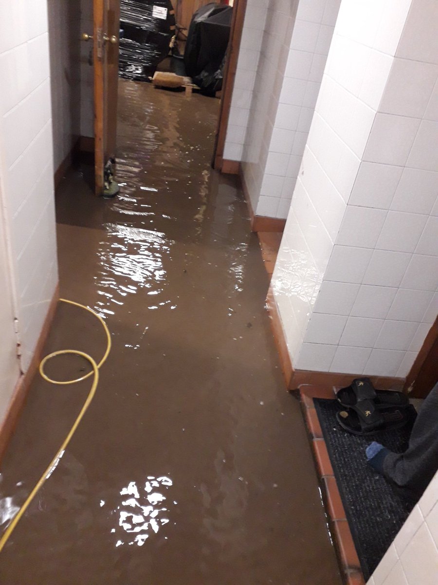 Ref2Yes's tweet photo. Christmas isn't Christmas without a flood! #LifeInScotland Merry Christmas! ๐๐ญ https://t.co/5QkvcAajlS