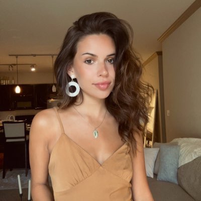 HaleyAlexis116's tweet photo. #NewProfilePic https://t.co/up28LGMWis
