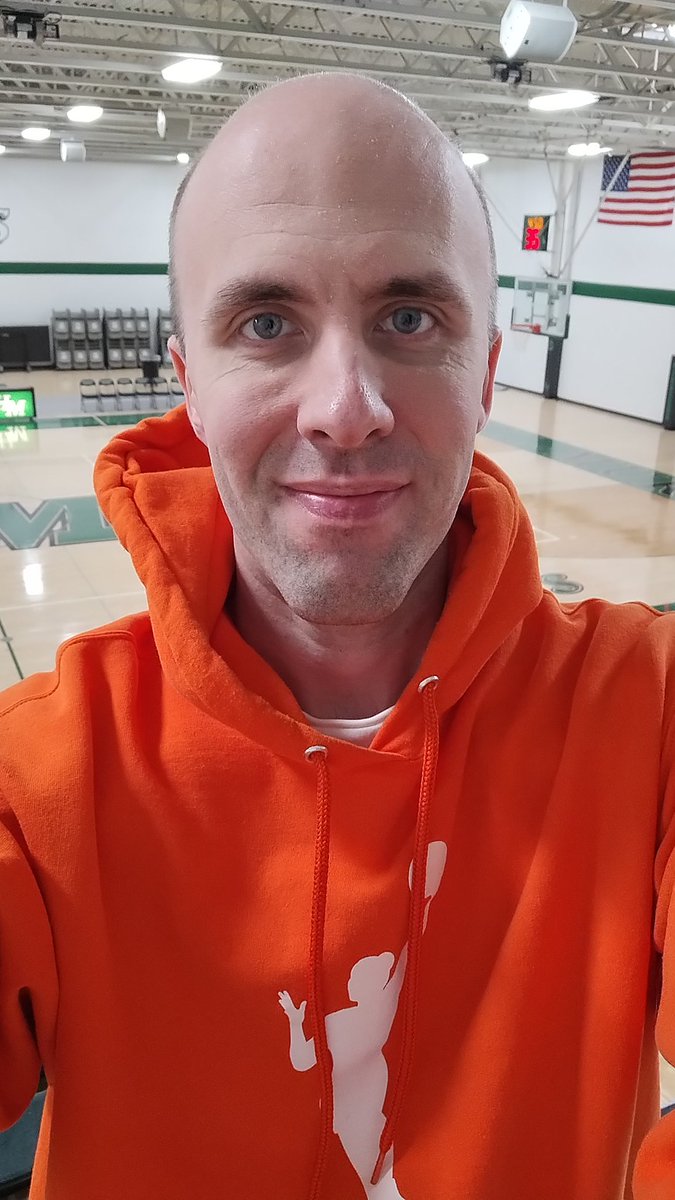 TheMikePeden's tweet photo. Here's an (almost) #emptygympic that will soon fill up with a quartet of match-ups. I'll be calling 14 games in 3 days, starting with today's opening round of the @HMPioneers Girls Basketball Holiday Tournament. Live coverage begins at 3:00 on @NSPNminnesota! #mshsl https://t.co/hT8k6xFka2